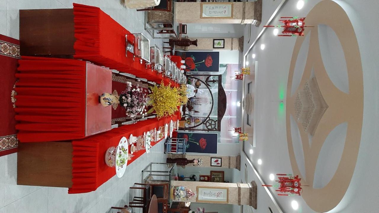 Phuc Ngoc Hotel Rach Gia Esterno foto