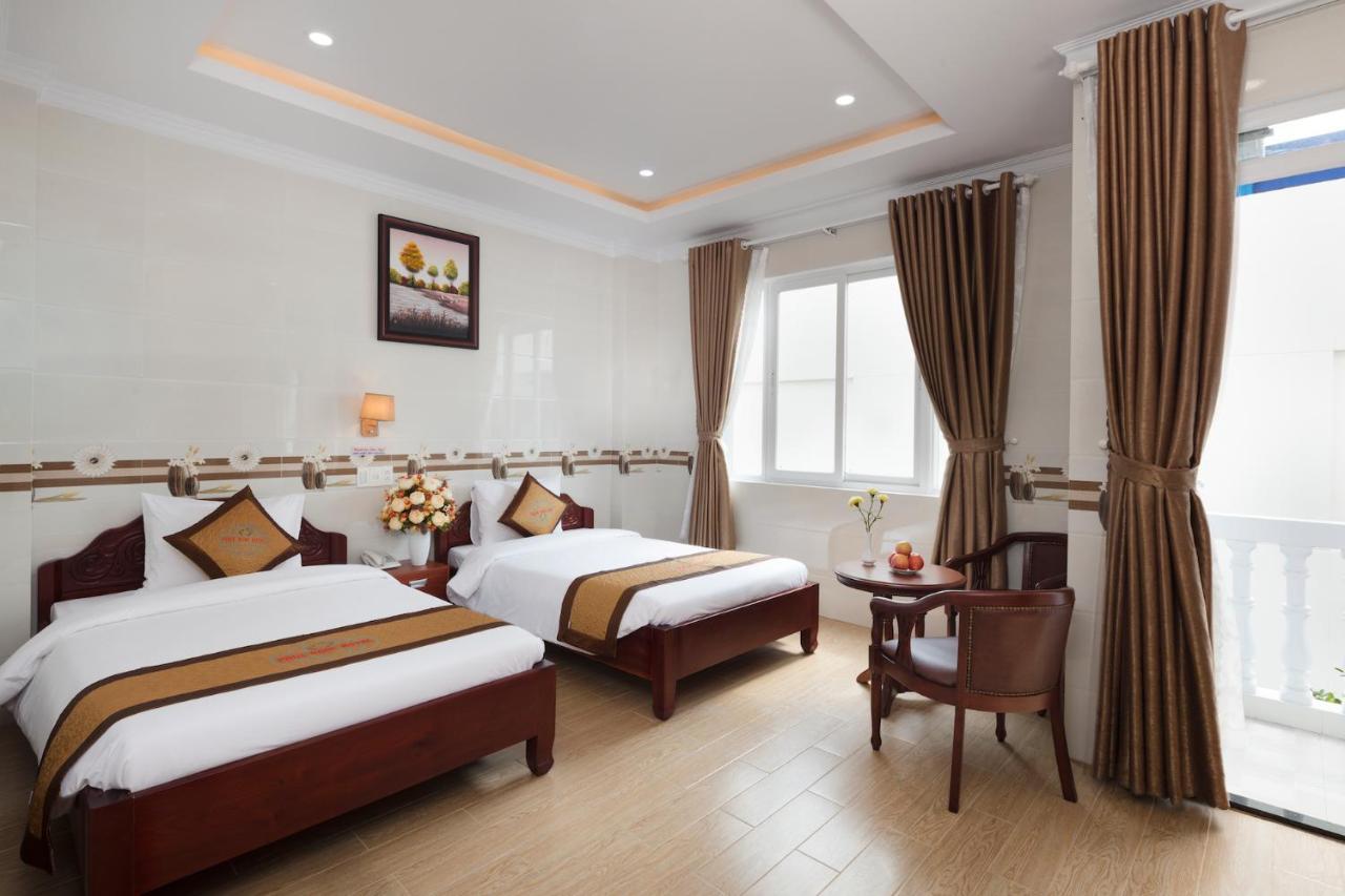 Phuc Ngoc Hotel Rach Gia Esterno foto