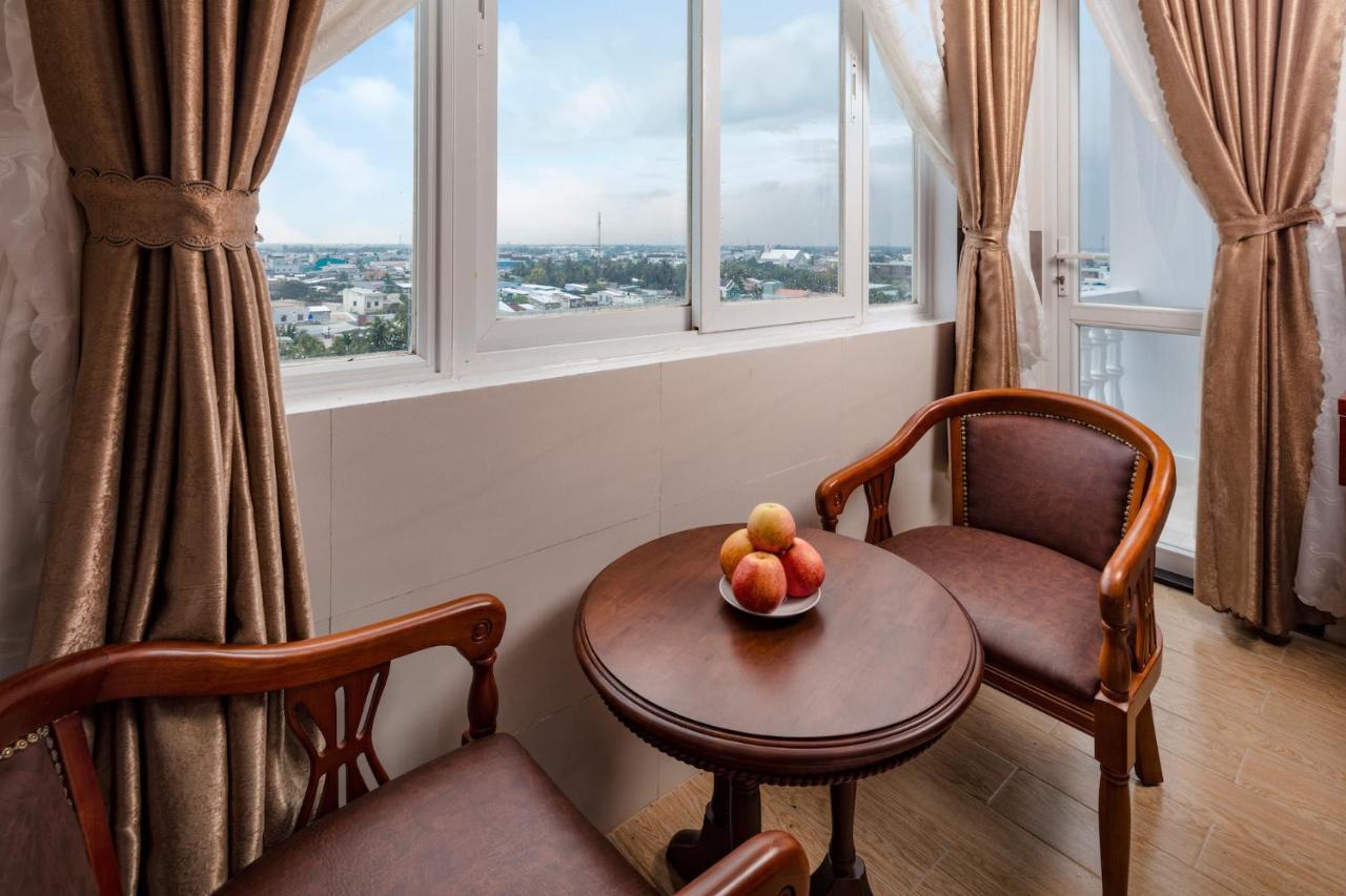 Phuc Ngoc Hotel Rach Gia Esterno foto