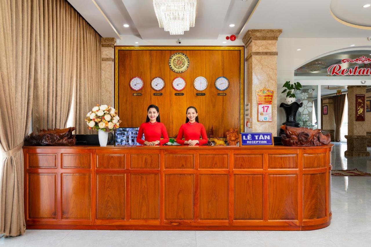Phuc Ngoc Hotel Rach Gia Esterno foto